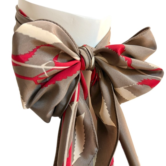 Vera Neumann Long Silk-Feel Scarf – Taupe with Red & Cream Leaves - Picture 3 of 6